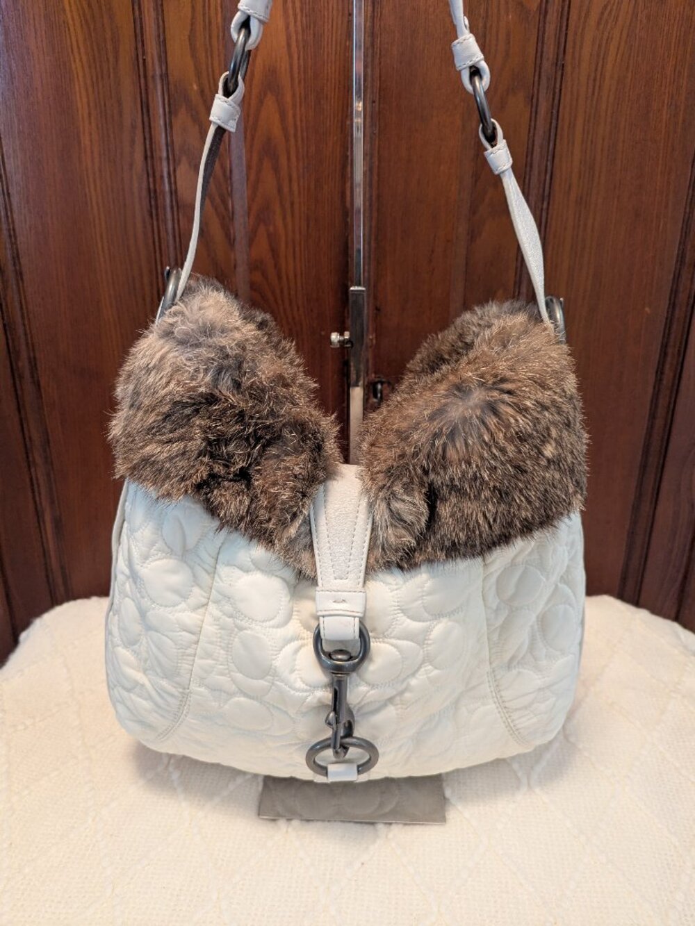 Coach Vintage Quilted Fur Lined White Hobo Ski Bag